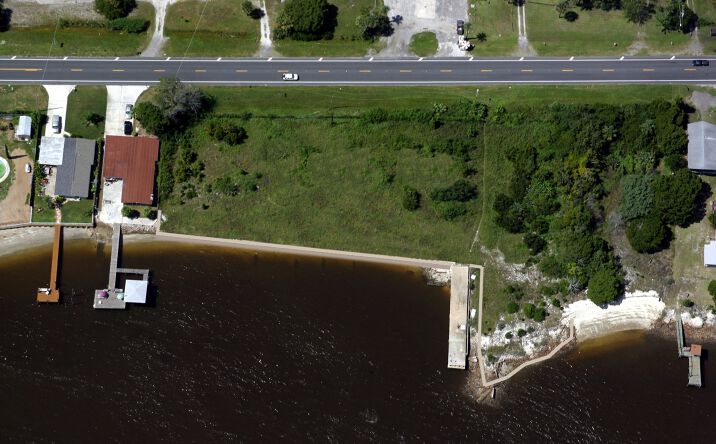 9808 HECKSCHER DR Jacksonville FL 32226-2502 APN: 169138 0010 | Crexi.com
