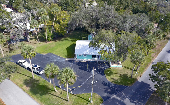 Pictures of Mixed Use, Office property located at 407 NE 1st St, Crystal River, FL 34429 for sales - image #1