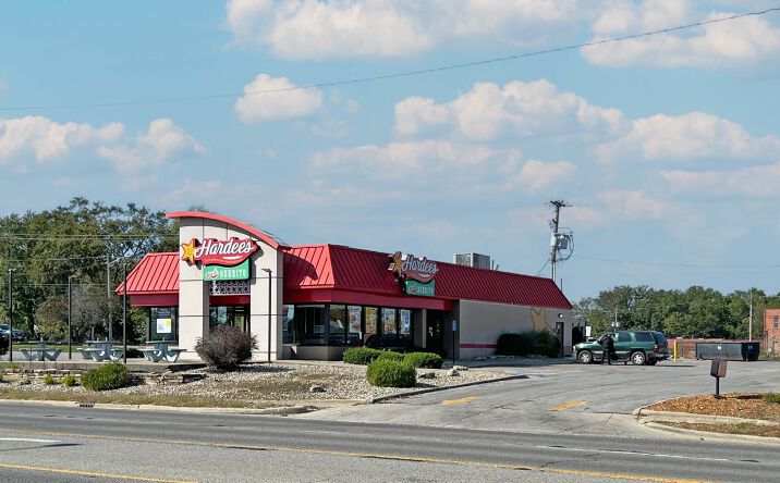 Pictures of Retail property located at 1600 Broadway St, Mount Vernon, IL 62864 for sales - image #1
