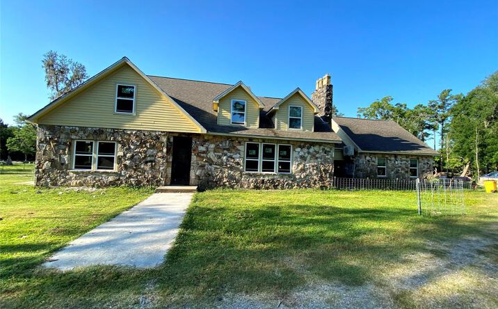 Pictures of Mixed Use, Land property located at 9009 Lazy Ln, Hitchcock, TX 77563 for sales - image #1