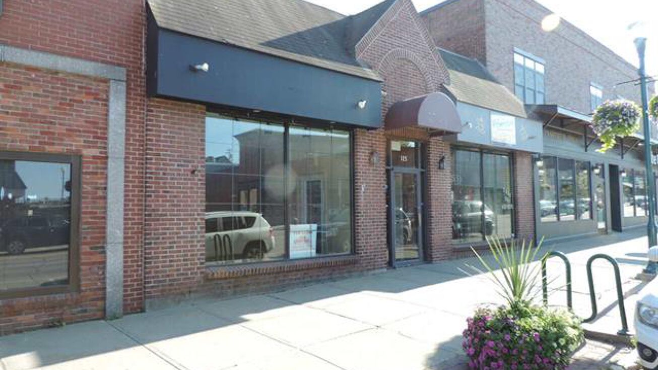 Pictures of Retail, Hospitality property located at 125 Main St, Newport, VT 05855 for sales - image #1