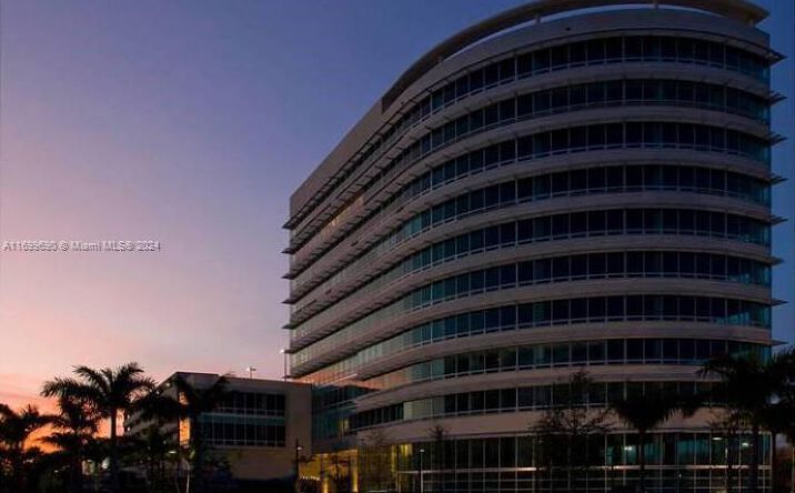 Pictures of Office, Multifamily property located at 20900 NE 30th Ave # 415, Aventura, FL 33180 for sales - image #1