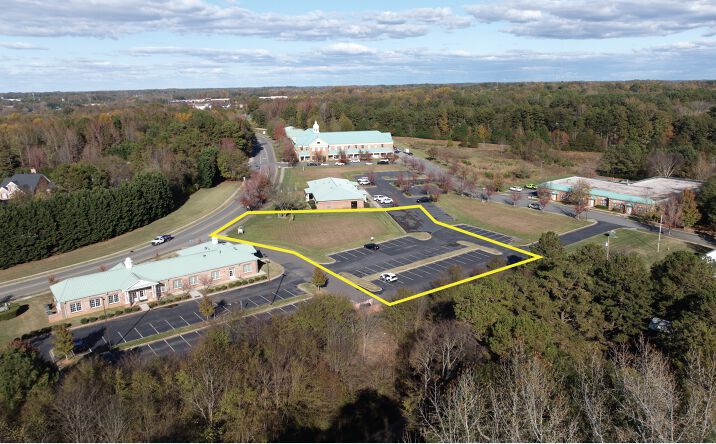 Pictures of Land, Office property located at 15820 Northcross Dr, Huntersville, NC 28078 for sales - image #1