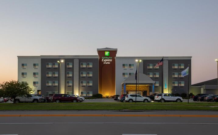 Pictures of Hospitality property located at 524 23rd St E, Columbus, NE 68601 for sales - image #1