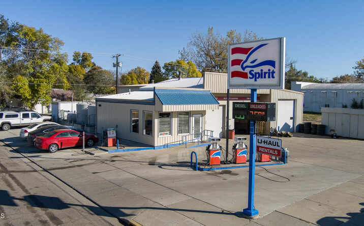 image of property at 200 E MAIN ST Beulah ND 58523