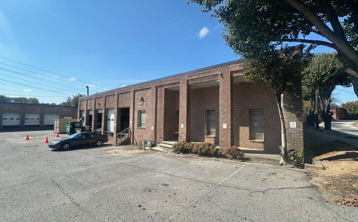 Pictures of Industrial property located at 687 Humphries St SW, Atlanta, GA 30310 for sales - image #1
