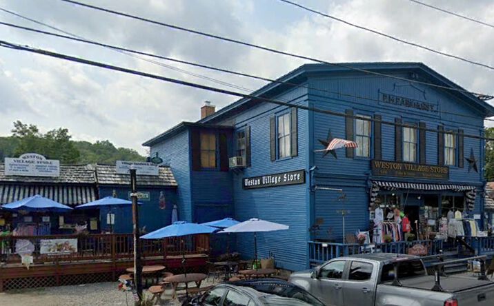 Pictures of Retail property located at 660 Main St, Weston, VT 05161 for sales - image #1