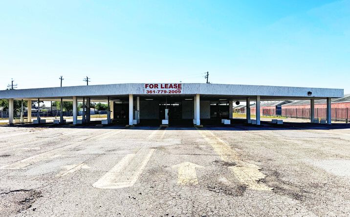 Pictures of Retail property located at 6067 McArdle Rd, Corpus Christi, TX 78412 for sales - image #1