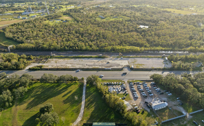 Pictures of Land, Self Storage property located at 18501 E Hwy 6, Alvin, TX 77511 for sales - image #1