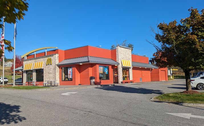 Pictures of Retail property located at 19-105 Morrisville Plaza, Morristown, VT 05661 for sales - image #1