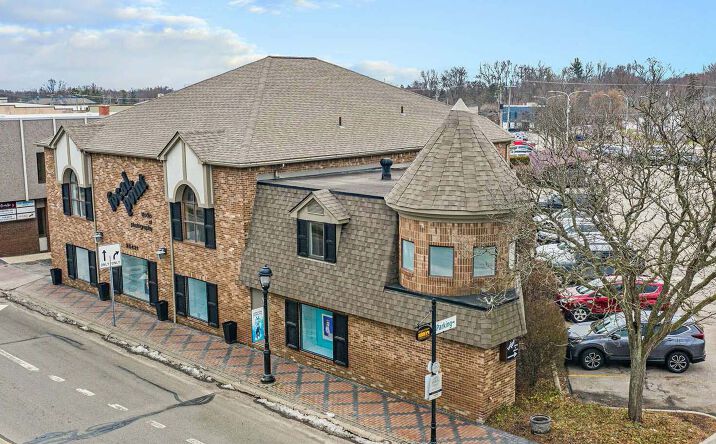 Pictures of Retail, Office property located at 33431 Grand River Ave, Farmington, MI 48335 for sales - image #1