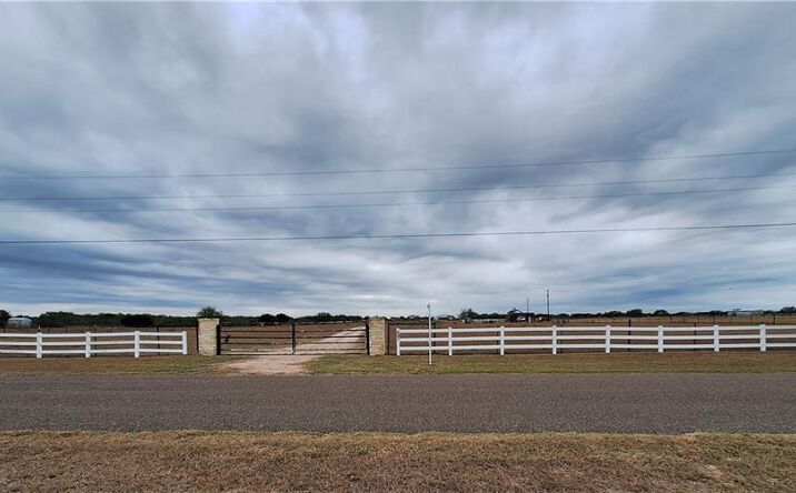 Pictures of Land property located at 19903 E Los Venados Drive, Edinburg, TX 78542 for sales - image #1