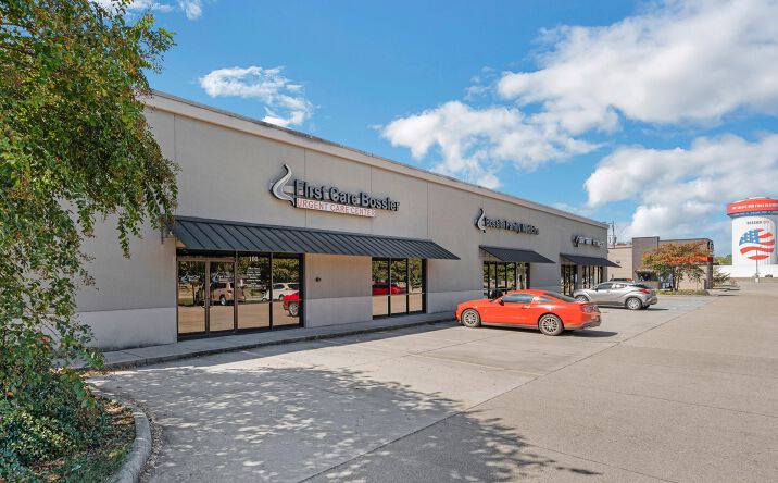 Pictures of Retail property located at 5390 Barksdale Blvd, Bossier City, LA 71112 for sales - image #1