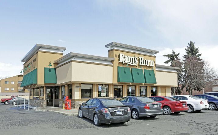 Pictures of Retail property located at 26200 W 12 Mile Rd, Southfield, MI 48034 for sales - image #1