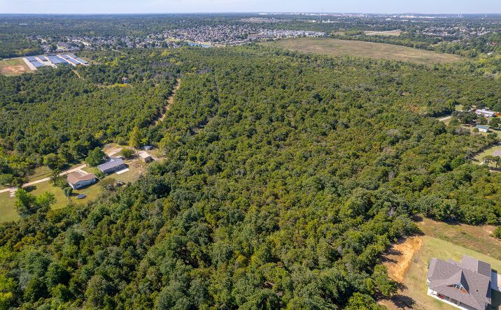 Pictures of Land, Multifamily property located at SE 15th Street & S Anderson Rd, Choctaw, OK 73003 for sales - image #1