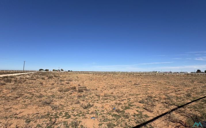 Pictures of Land property located at 3510 E Nadine Rd, Hobbs, NM 88240 for sales - image #1