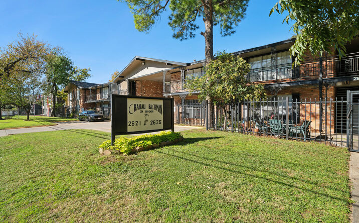 Pictures of Multifamily property located at 2625 Webb Chapel Ext, Dallas, TX 75220 for sales - image #1