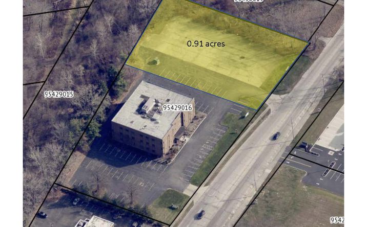 Pictures of Land property located at 34501 Aurora Rd, Solon, OH 44139 for sales - image #1