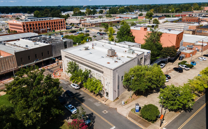 Pictures of Office property located at 300 Desiard St, Monroe, LA 71201 for sales - image #1
