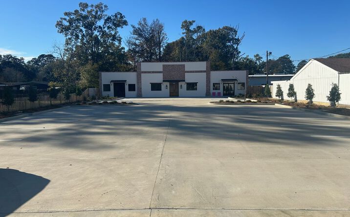 Pictures of Office, Retail property located at 5021 LA-19, Zachary, LA 70791 for sales - image #1