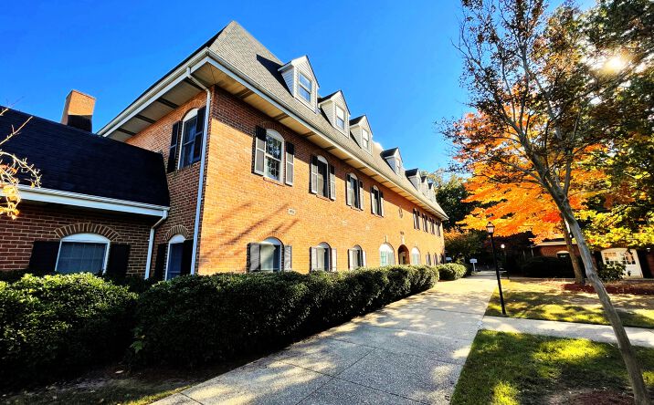 Pictures of Office property located at 11355 Pembrooke Square, Waldorf, MD 20603 for sales - image #1