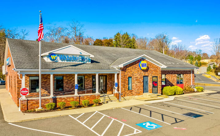 Pictures of Retail property located at 495 Monroe Turnpike, Monroe, CT 06468 for sales - image #1
