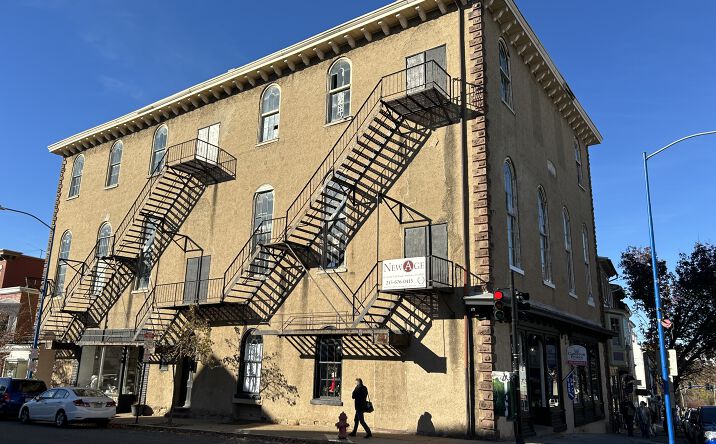 Pictures of Mixed Use, Multifamily, Retail property located at 34 S Main St, Phoenixville, PA 19460 for sales - image #1