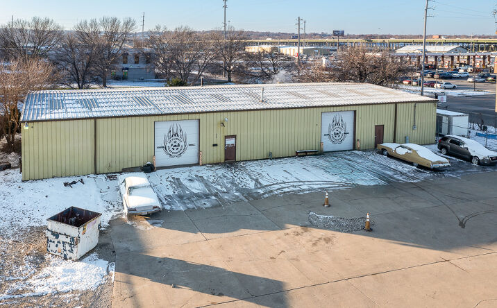 Pictures of Mixed Use, Office, Special Purpose property located at 411 S 42nd St, Kansas City, KS 66106 for sales - image #1