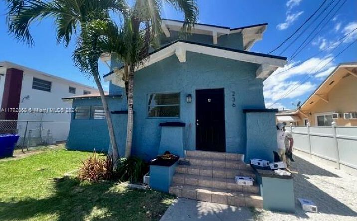 Pictures of Multifamily property located at 236 SW 10 Avenue, Miami, FL 33130 for sales - image #1