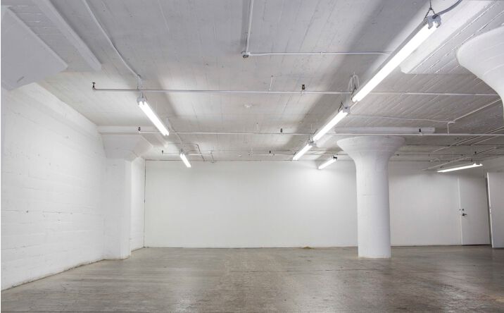 Pictures of Industrial property located at 1114 S Los Angeles St, Los Angeles, CA 90015 for sales - image #1