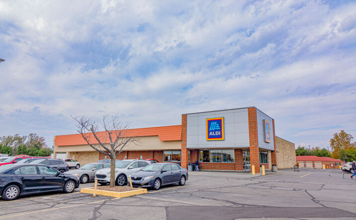 Pictures of Retail property located at 2323 N Amidon Ave, Wichita, KS 67204 for sales - image #1