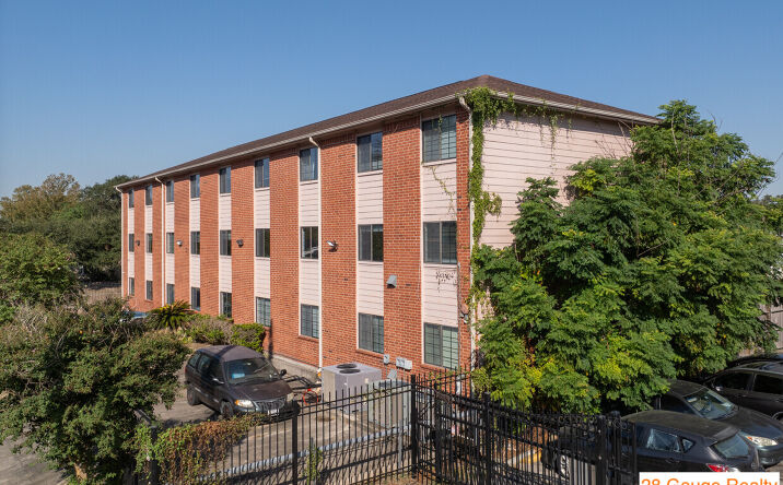 Pictures of Office, Senior Living property located at 7741 Tanglewilde St, Houston, TX 77036 for sales - image #1