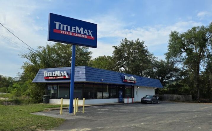 Pictures of Retail property located at 141 W Elk Ave, Elizabethton, TN 37643 for sales - image #1
