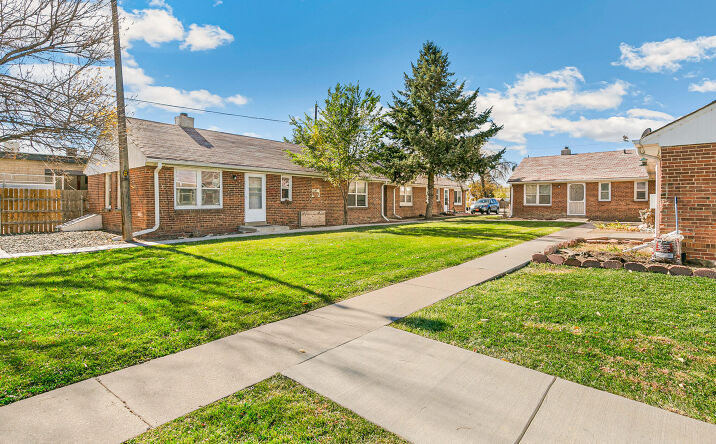 Pictures of Multifamily property located at 1690 W Girard Ave, Englewood, CO 80110 for sales - image #1