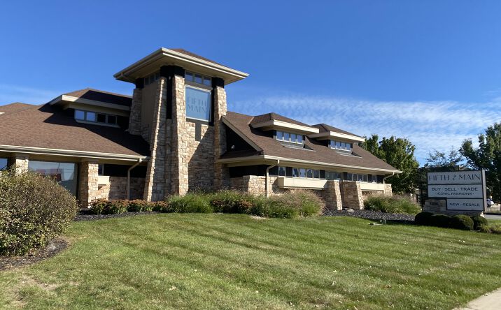 1550 W Mequon Rd, Mequon, WI 53092 | Crexi.com