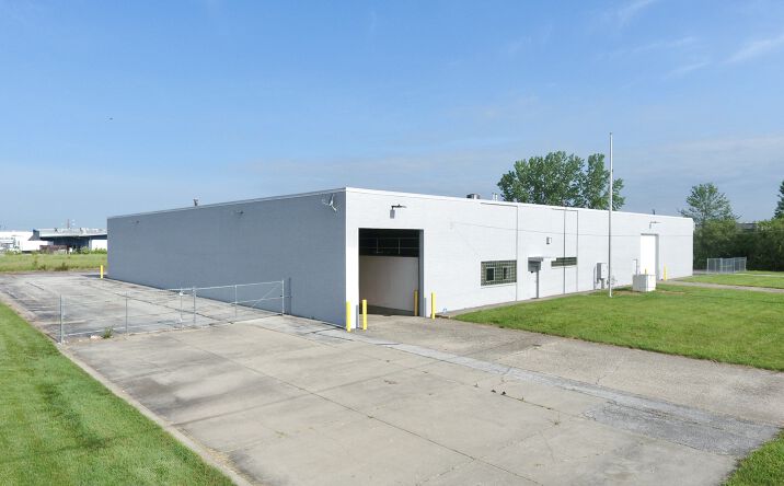 Pictures of Industrial property located at 1024 Western Dr, Indianapolis, IN 46241 for sales - image #1