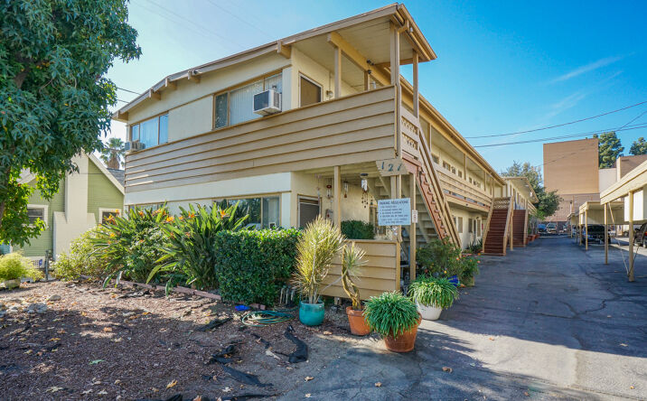 Pictures of Multifamily property located at 121 Maynard St, Glendale, CA 91205 for sales - image #1