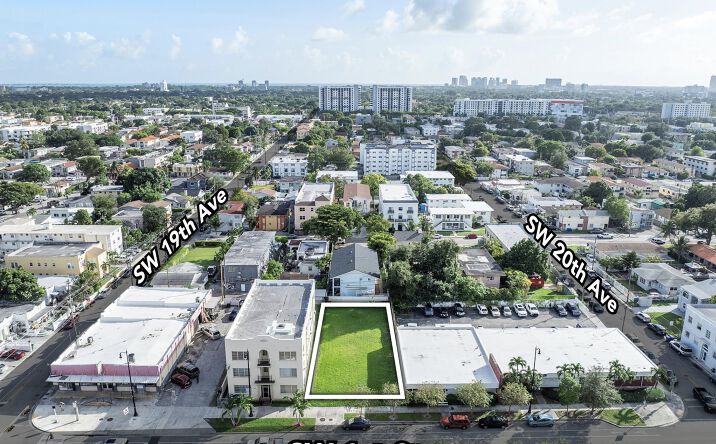 Pictures of Land property located at Little Havana, Miami, FL 33135 for sales - image #1
