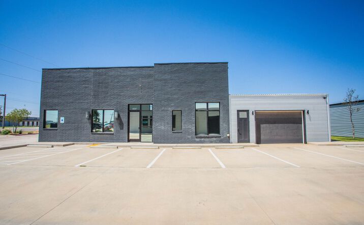 Pictures of Office property located at 8337 Upland Ave, Lubbock, TX 79424 for sales - image #1