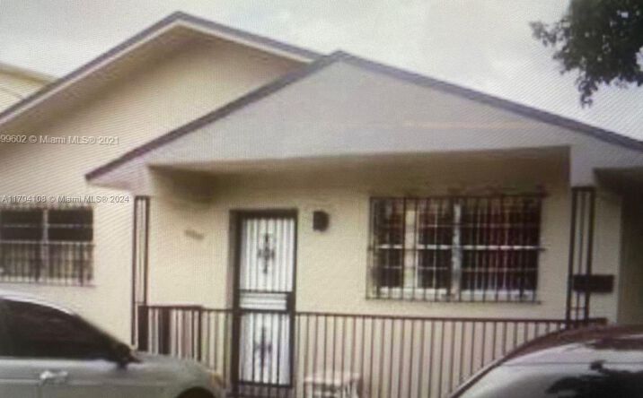Pictures of Multifamily property located at 10805 SW 4th St, Sweetwater, FL 33174 for sales - image #1