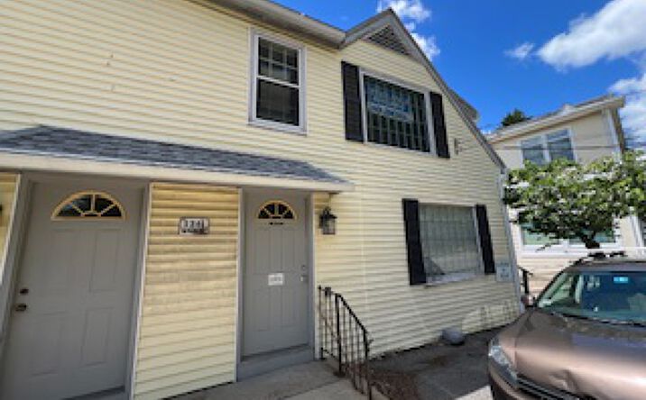 Pictures of Office, Retail property located at 136 Main St, Acton, MA 01720 for sales - image #1