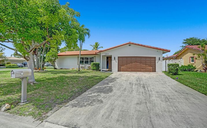 Pictures of Senior Living property located at 11937 NW 31st St, Coral Springs, FL 33065 for sales - image #1
