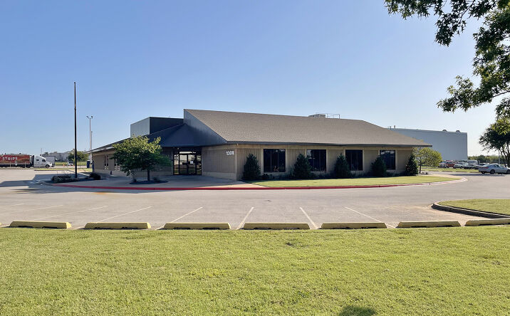 Pictures of Office property located at 1301 SE 59th Street, Oklahoma City, OK 73129 for sales - image #1