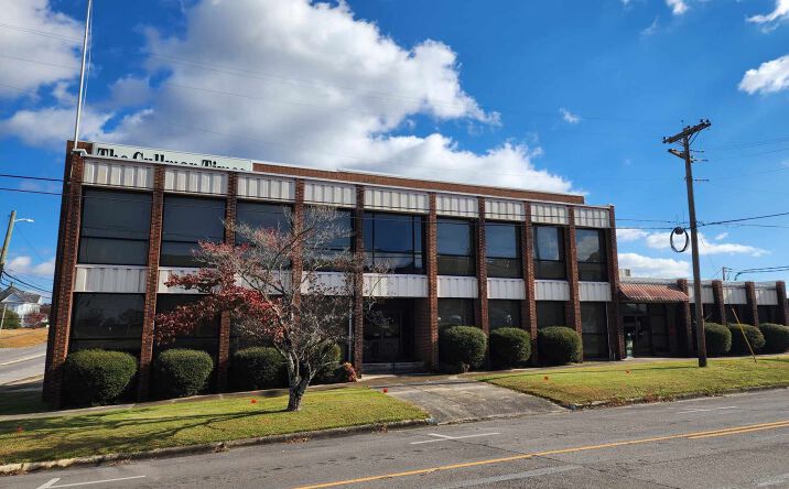 Pictures of Mixed Use, Office, Retail property located at 300 4th Ave SE, Cullman, AL 35055 for sales - image #1