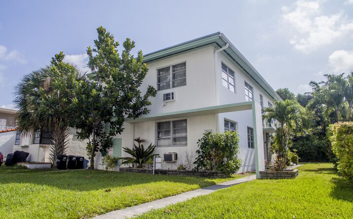 Pictures of Multifamily property located at 7821 Byron Ave, Miami Beach, FL 33141 for sales - image #1