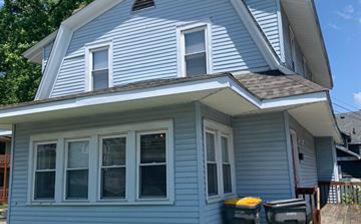Pictures of Multifamily property located at 418 N Grant Street, Woodbridge, IN 47408 for sales - image #1