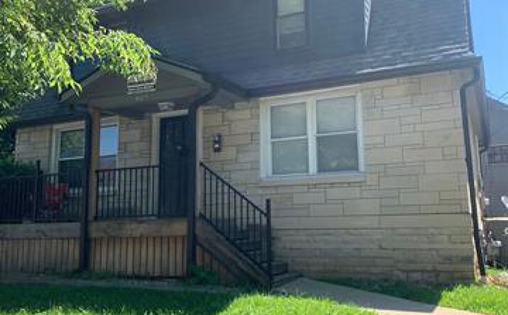 Pictures of Multifamily property located at 610 & 612 N Dunn Street, Bloomington, IN 47408 for sales - image #1