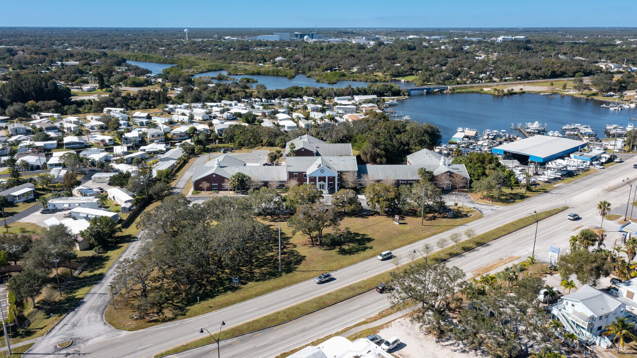 Pictures of Hospitality, Mixed Use, Multifamily, Office, Retail property located at 4400 Dixie Hwy NE, Palm Bay, FL 32905 for sales - image #1