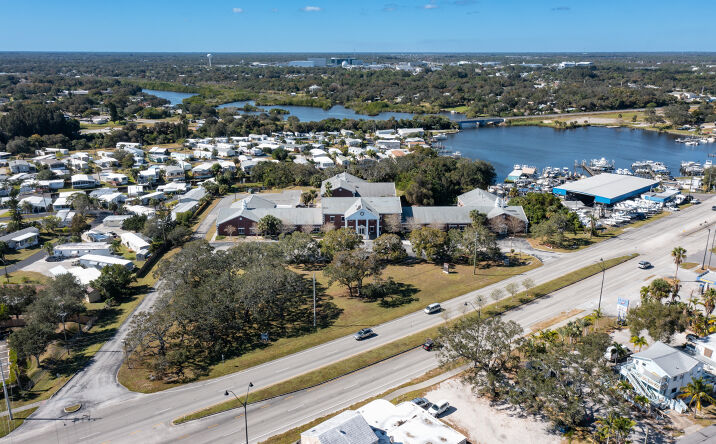 Pictures of Hospitality, Mixed Use, Multifamily, Office, Retail property located at 4400 Dixie Hwy NE, Palm Bay, FL 32905 for sales - image #1