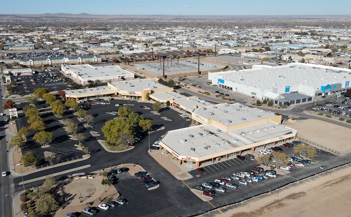 Pictures of Retail property located at 3301 Menaul Blvd NE, Albuquerque, NM 87107 for sales - image #1